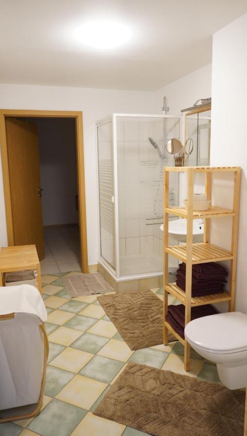 Das Neukirchen Inn Neuburg am Inn Esterno foto